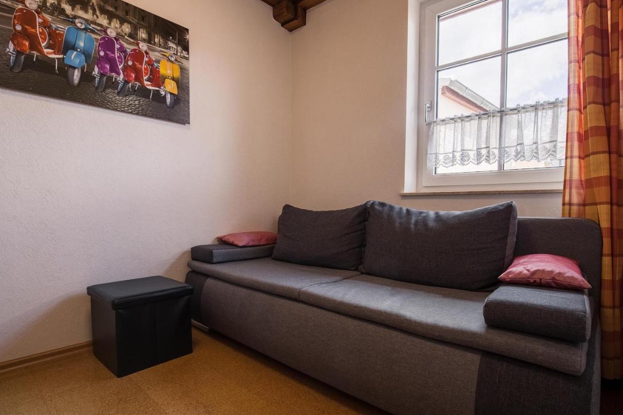 Apartments "Vier Napoleonslinden" 아워스테트 외부 사진